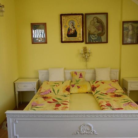 Vila Angela Felix Hotel Sinmartin  Luaran gambar