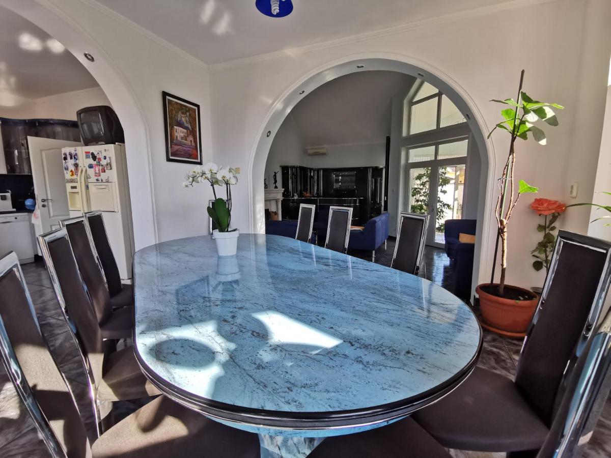 Vila Angela Felix Hotel Sinmartin  Luaran gambar