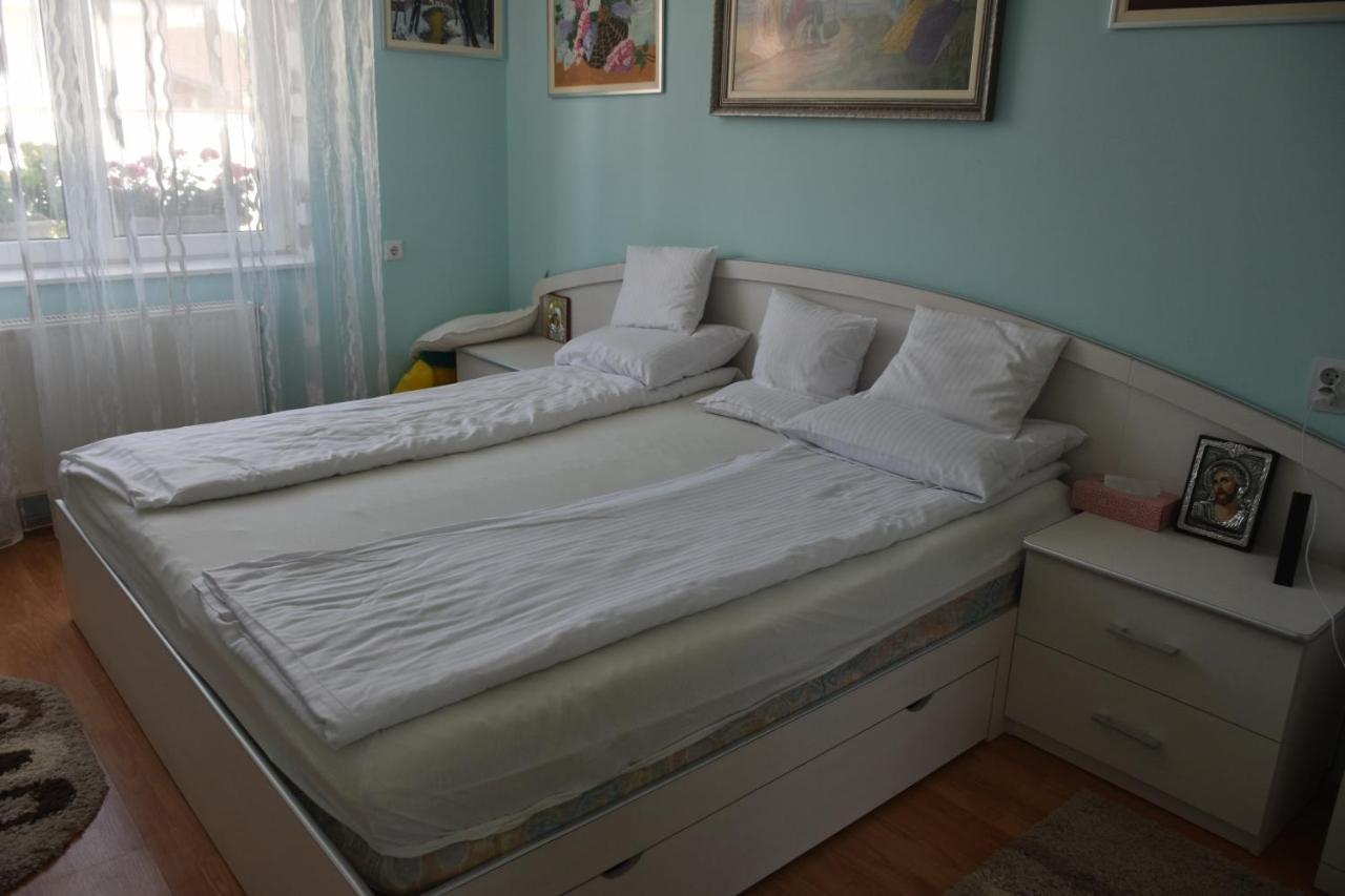 Vila Angela Felix Hotel Sinmartin  Luaran gambar