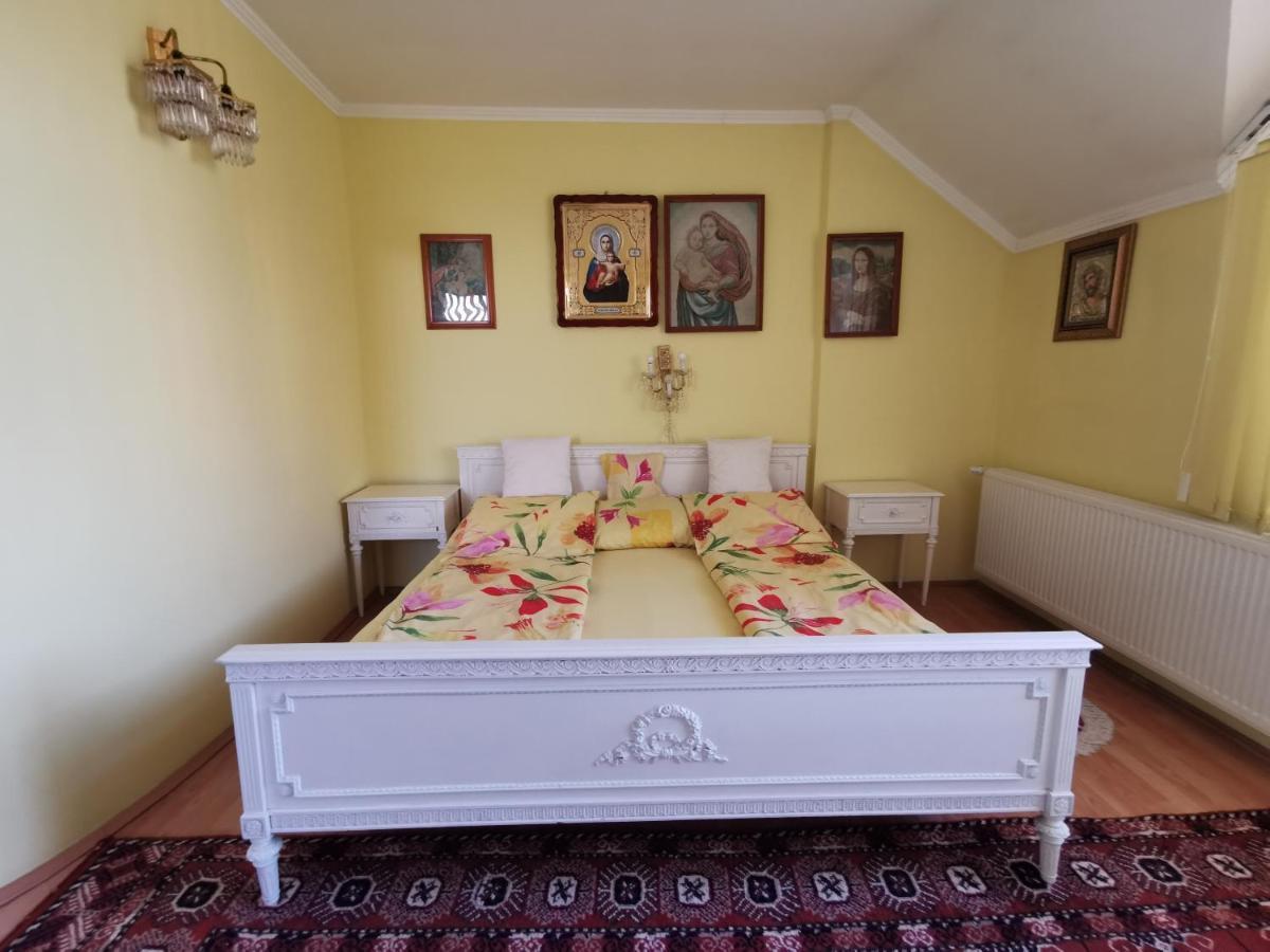 Vila Angela Felix Hotel Sinmartin  Luaran gambar