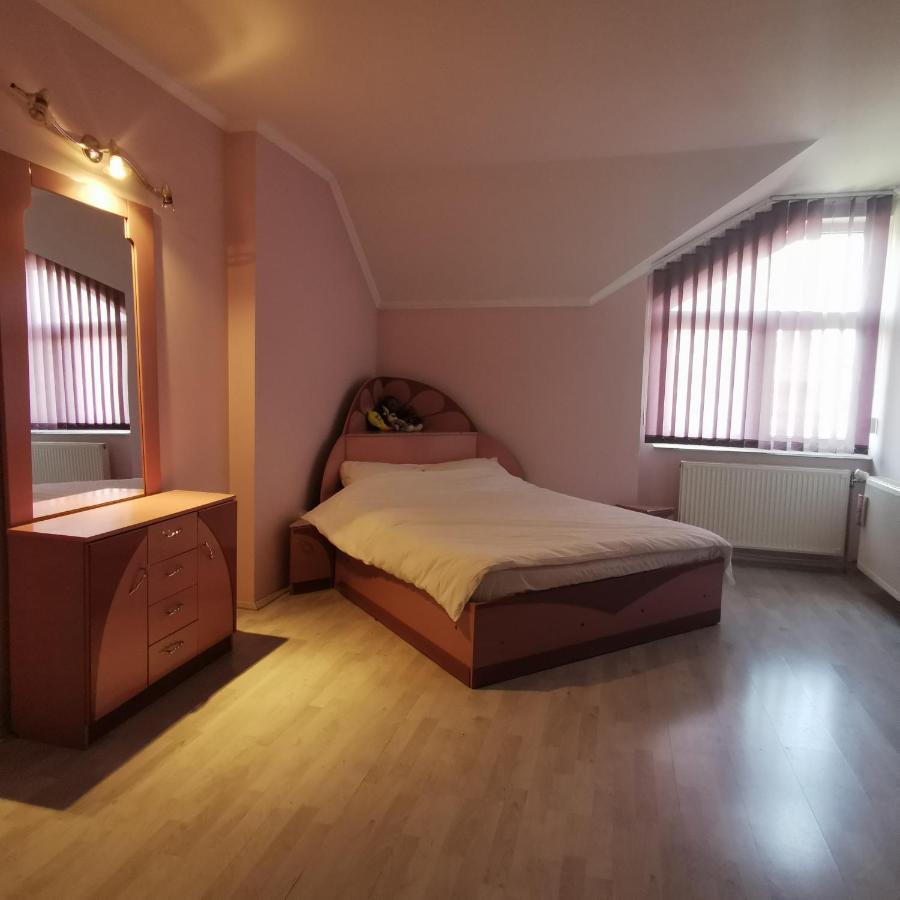 Vila Angela Felix Hotel Sinmartin  Luaran gambar