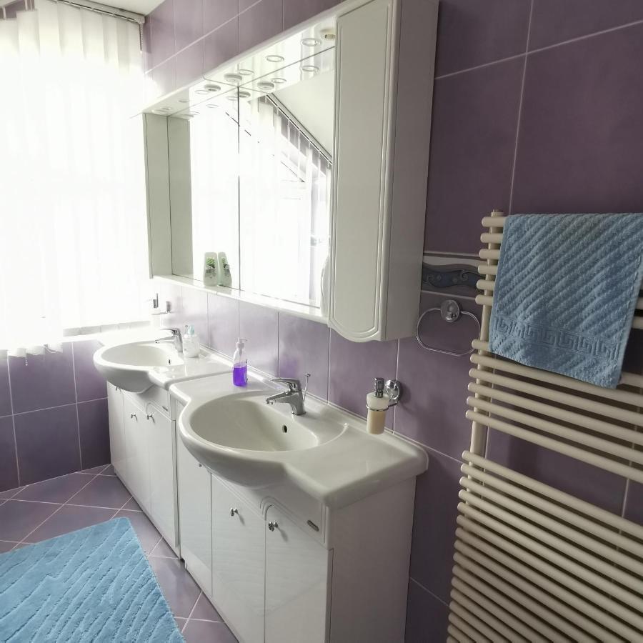 Vila Angela Felix Hotel Sinmartin  Luaran gambar